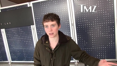 2023-03-31_-_TMZ_Video_mp42764.jpg