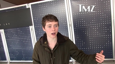 2023-03-31_-_TMZ_Video_mp42776.jpg