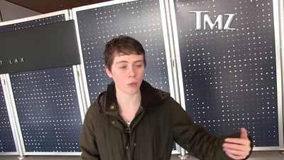 2023-03-31_-_TMZ_Video_mp42777.jpg