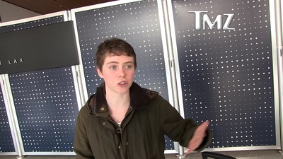 2023-03-31_-_TMZ_Video_mp42781.jpg