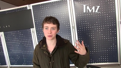 2023-03-31_-_TMZ_Video_mp42784.jpg