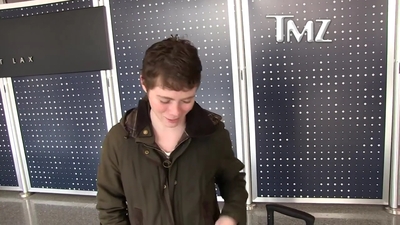 2023-03-31_-_TMZ_Video_mp42795.jpg