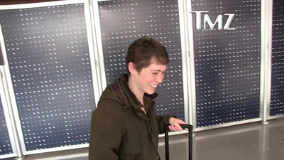 2023-03-31_-_TMZ_Video_mp42798.jpg